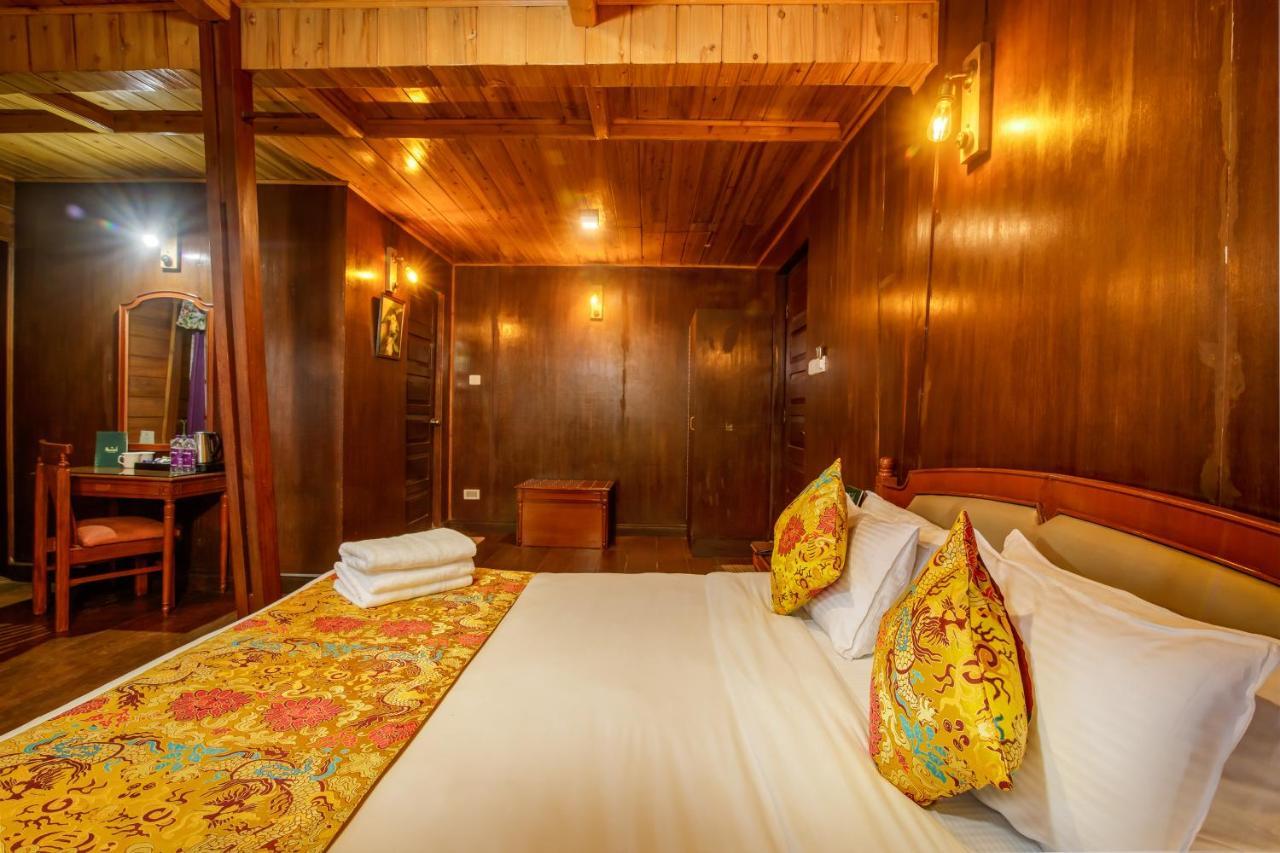 Muscatel Himalayan Resort - 400 Mts From Mall Road Darjeeling  Exterior photo